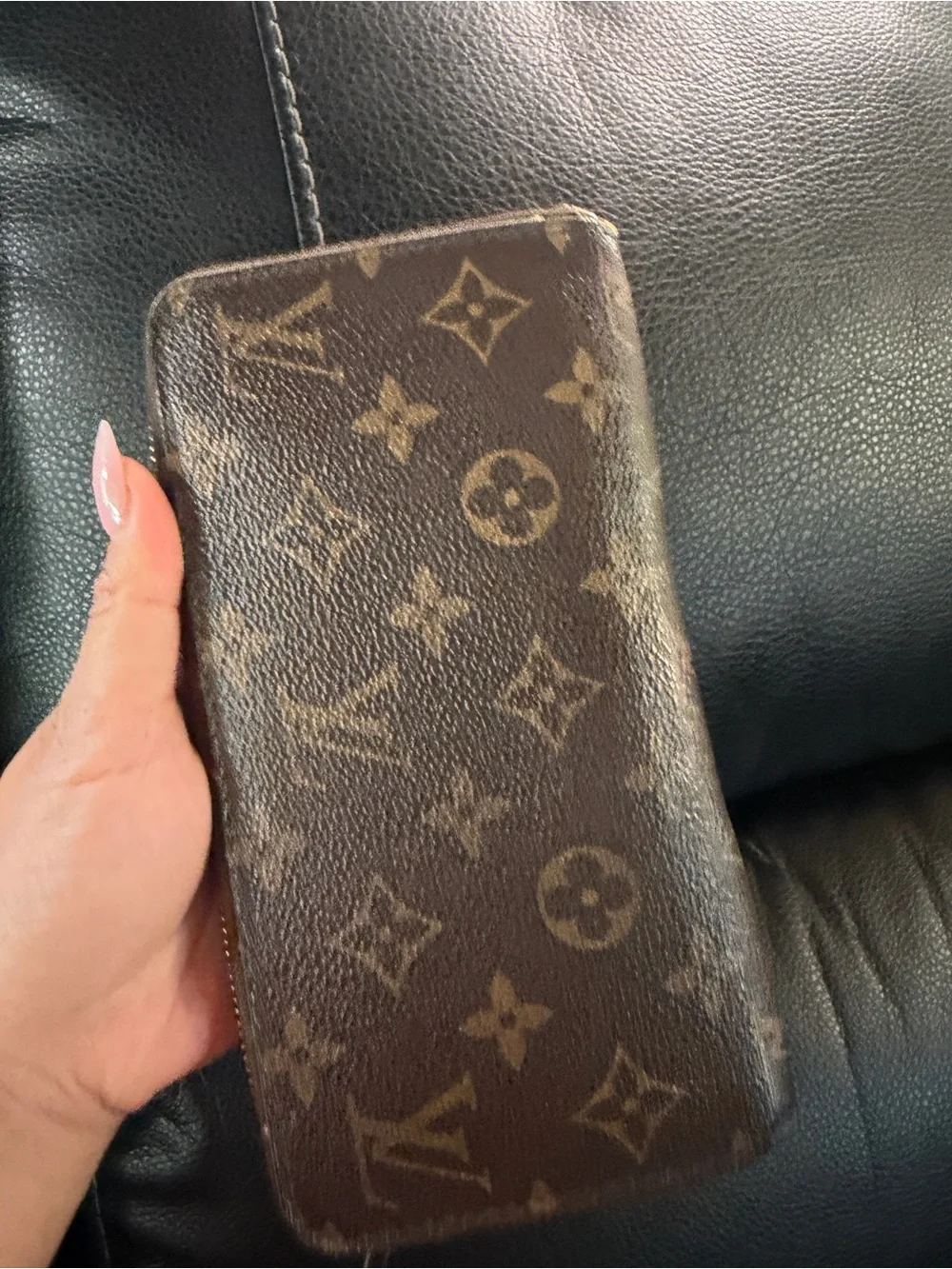 Louis Vuitton Monogram Zip Around Wallet in Brown and Tan